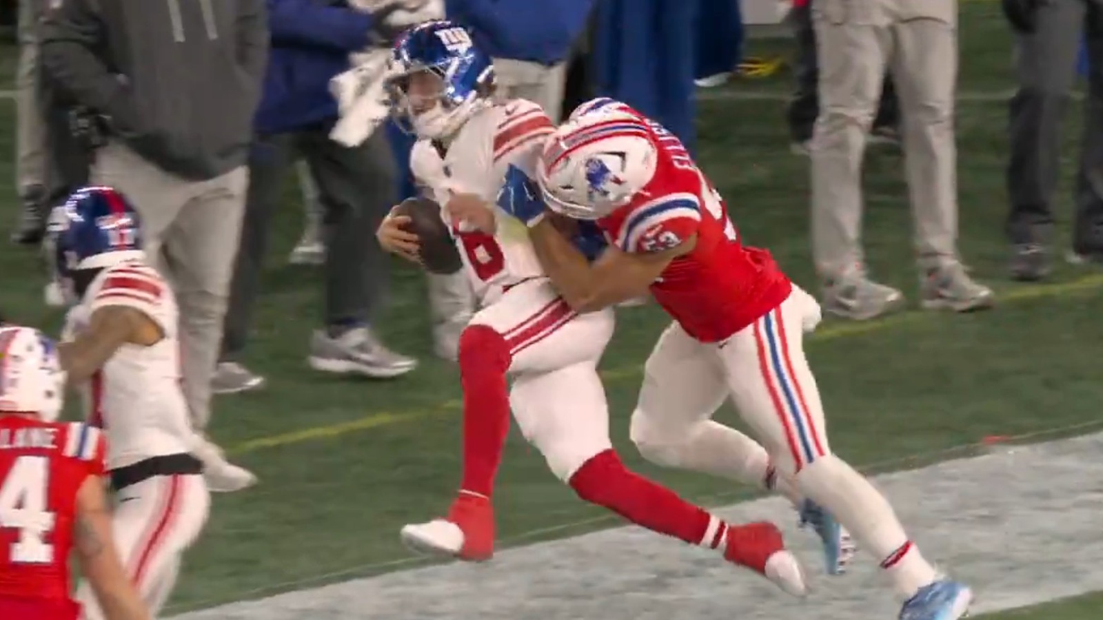 Patriots’ Christian Elliss sparks a fight with hit on Jaxson Dart