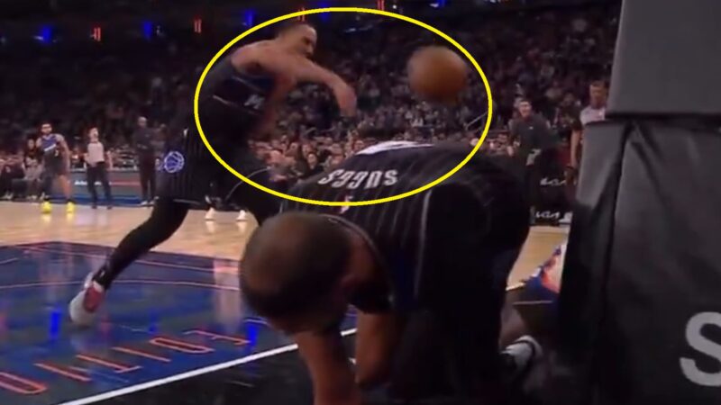 Desmond Bane throwing the ball