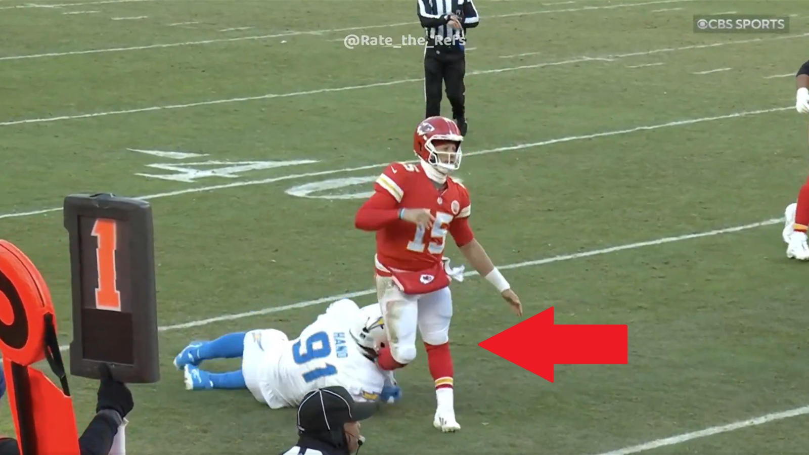 Patrick Mahomes knee injury