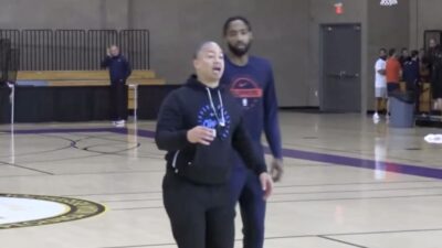 Tyronn Lue talking trash to Chris Paul during a Clippers practice