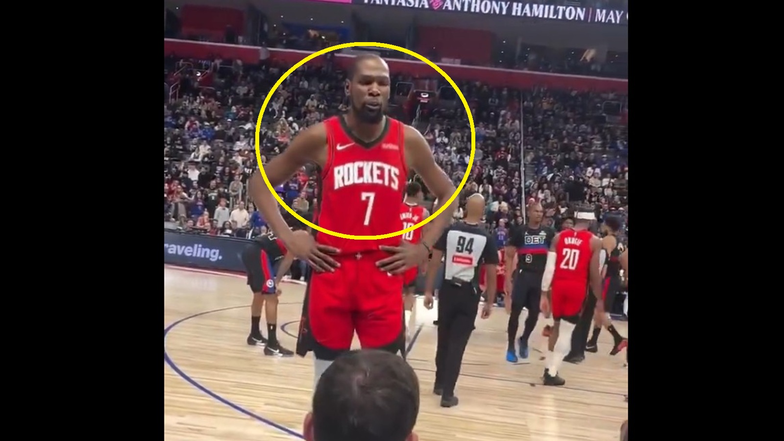 Kevin Durant confronting a heckler