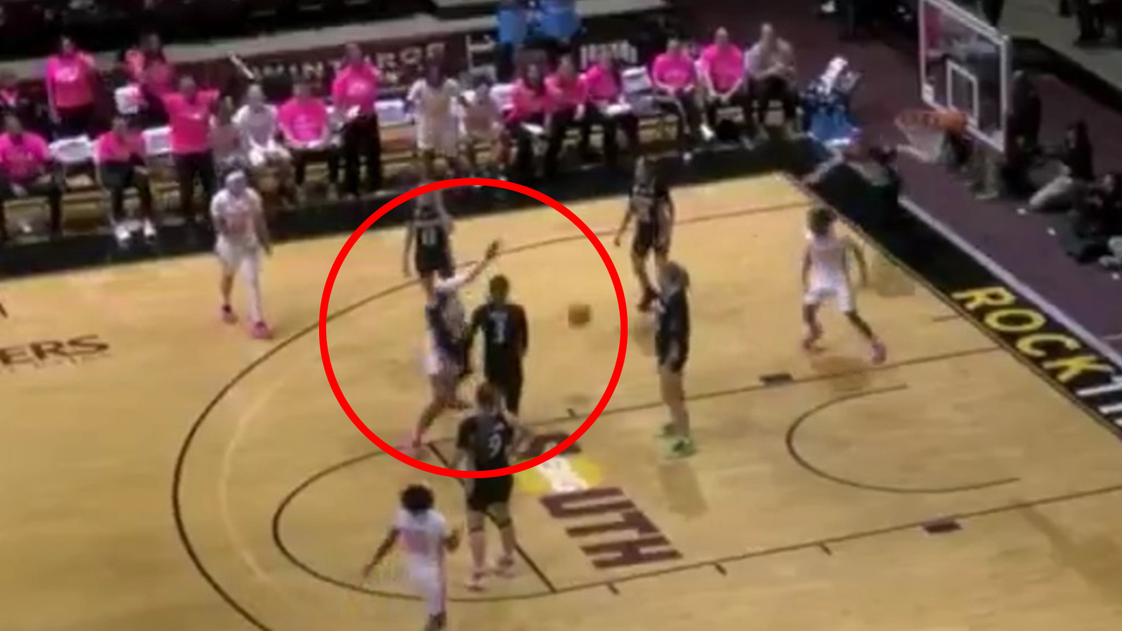 Tocarra Johnson punches Nevaeh Zavala