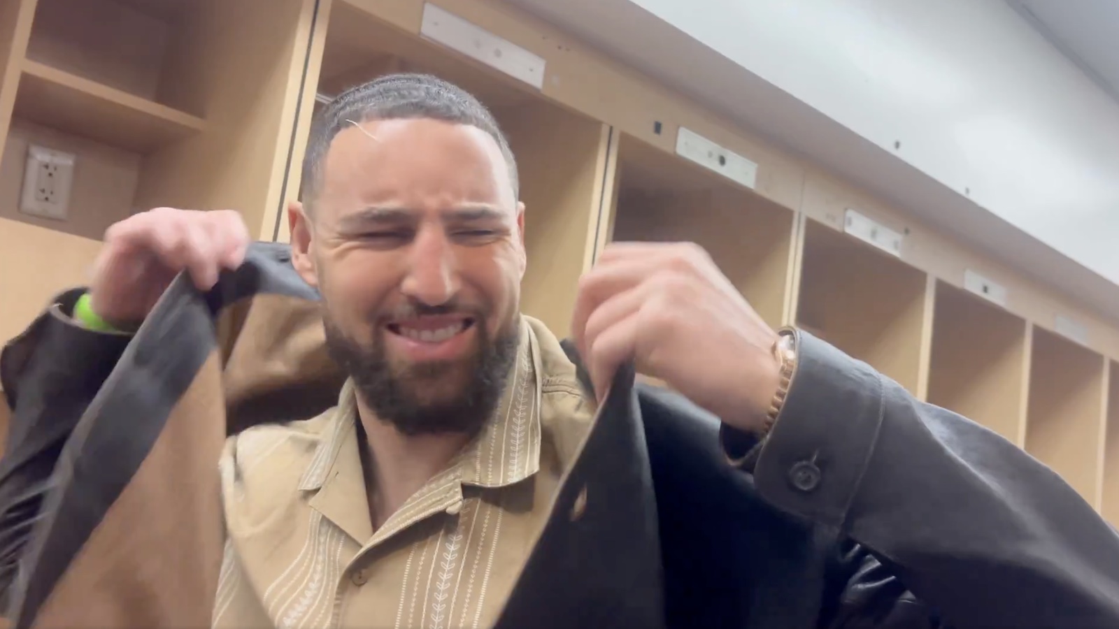 Klay Thompson looking disgusted after hearing Reed Sheppard be compared to Steph Curry