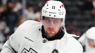 Kings center Anze Kopitar warming up