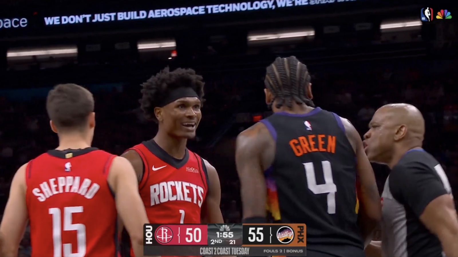 Amen Thompson and Jalen Green exchanging words during Rockets-Suns game