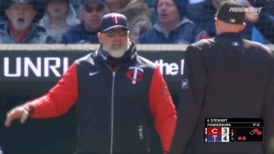 Derek Shelton arguing with an umpire