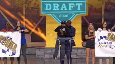 Mark Ingram II and his son taunting Steelers fans at NFL draft