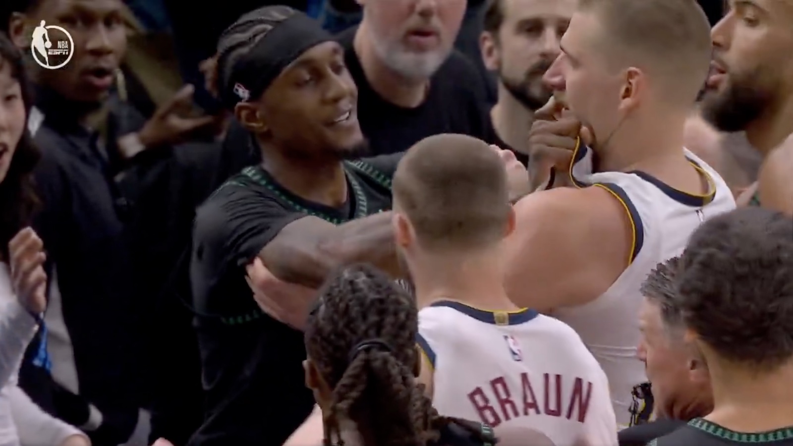Nikola Jokic ejected for starting melee in final seconds of Game 4