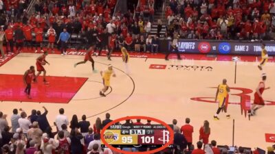 Rockets with possession and the lead in game 3 against the Lakers
