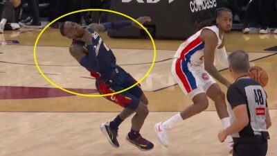Dennis Schroder flopping