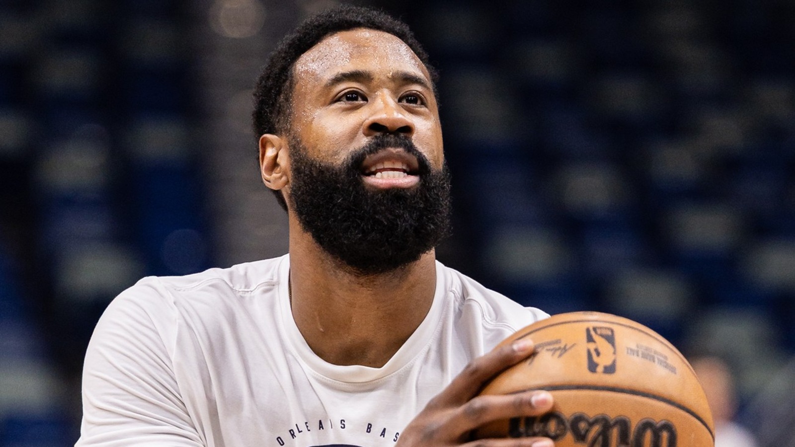 DeAndre Jordan in warmups
