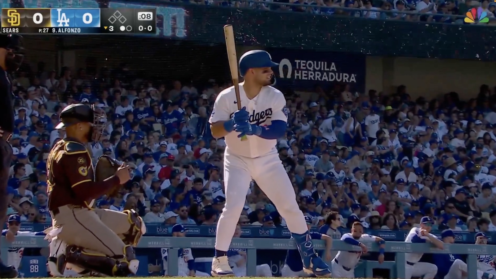 Dodgers catcher Eliezer Alfonzo Jr. making his MLB debut