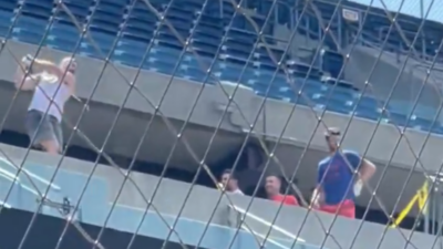 Phillies players tee off to determine fantasy football draft order.