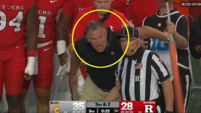 Greg Schiano shouting at the ref