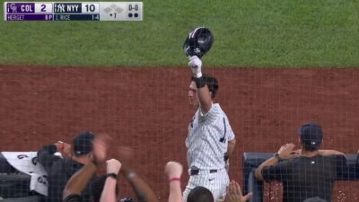 Anthony Volpe receiving a curtain call