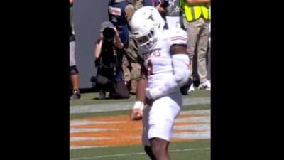 Colin Simmons celebrating a sack