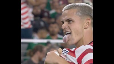 Cavan Sullivan celebrating after scoring his first goal for the USMNT against Mexico