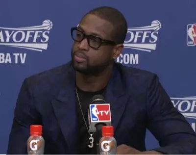 Dwyane Wade 3 chain