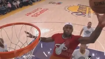LeBron James alley oop