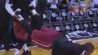LeBron James Dwyane Wade wheelbarrow