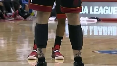 Chris Andersen knees