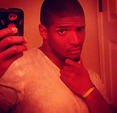 Michael Sam yellow bracelet