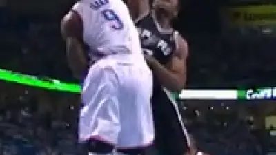 Kawhi Leonard dunk