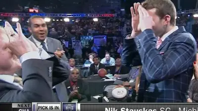 Nik Stauskas dad handshake