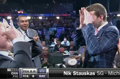 Nik Stauskas dad handshake