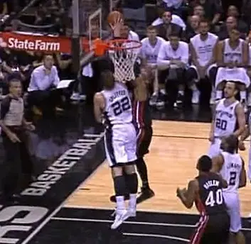 Tiago Splitter Dwyane Wade