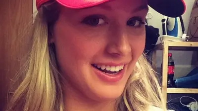 Genie Bouchard selfie