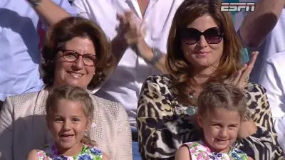 Roger Federer twin daughters Wimbledon