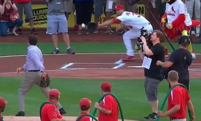 Bob Costas pitch