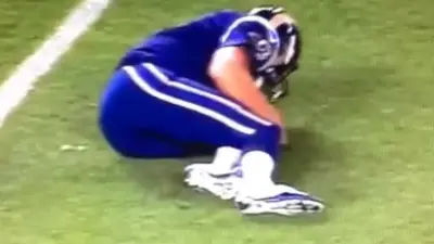 Sam Bradford knee