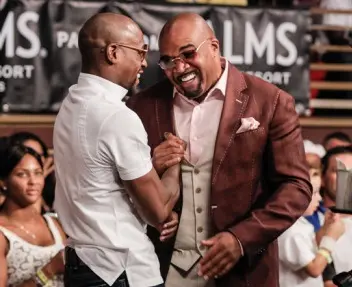 Floyd Mayweather Leonard Ellerbe