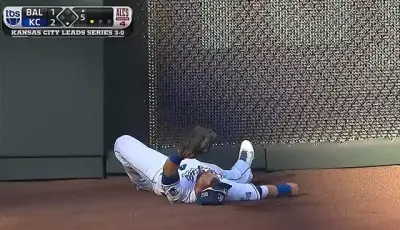 Alex Gordon catch