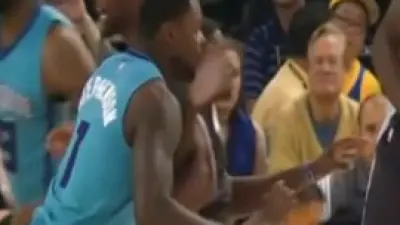 Lance Stephenson slap