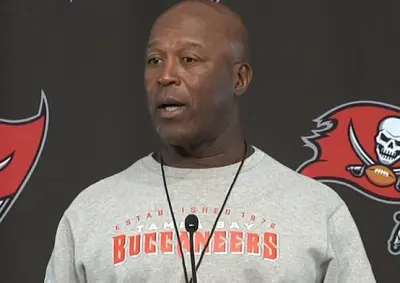Lovie Smith Bucs