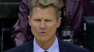 Steve Kerr face