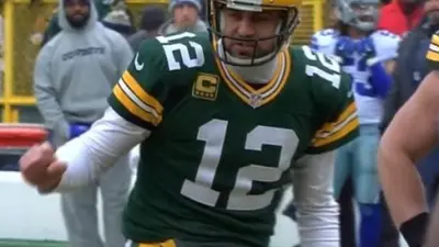 Aaron Rodgers bozo