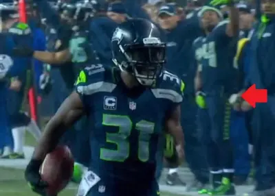 Marshawn Lynch hold my dick