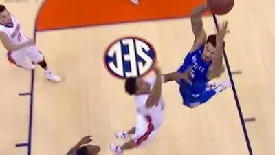 Willie Cauley-Stein dunk