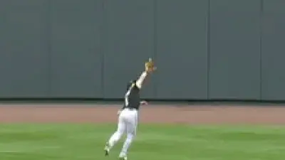 Adam Eaton catch