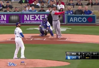 Giancarlo Stanton homer