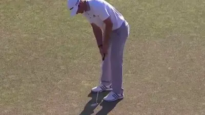 Dustin Johnson putt