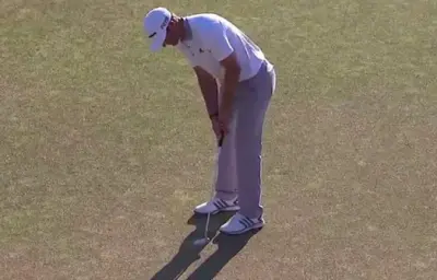 Dustin Johnson putt
