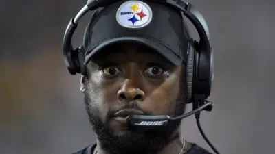 Mike Tomlin headset