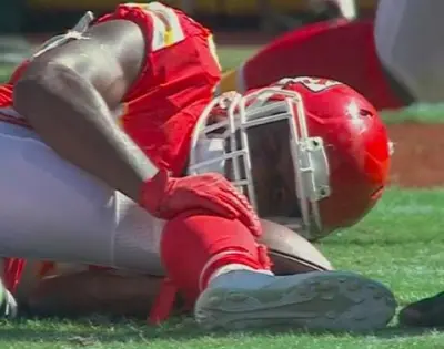 Jamaal Charles knee