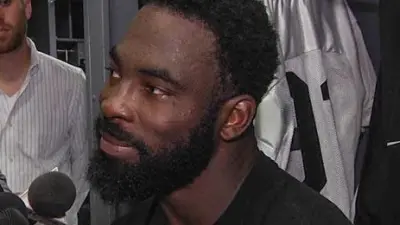Justin Tuck Raiders