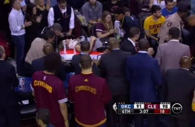 Jason Day wife stretcher